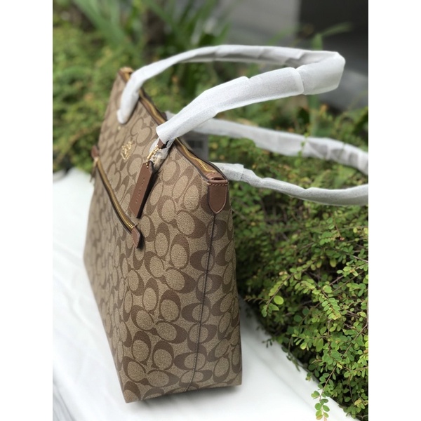 Túi Coach auth sale