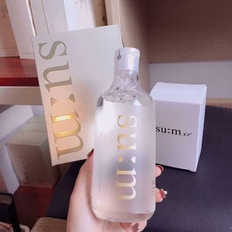 [Siêu Sale/100% Chính Hãng] Tẩy trang Su:m37 Skin Saver Essential Pure Cleansing Water 400ml tặng hộp bông tẩy trang | BigBuy360 - bigbuy360.vn