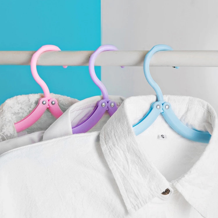 Móc áo nhựa có thể gấp gọn chống trượt đa năng tiện dụng khi đi du lịch