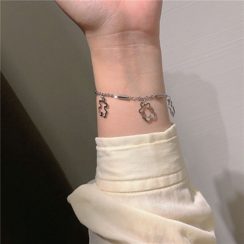 Vòng tay thép titan phối mặt hình gấu rỗng thời trang cá tính