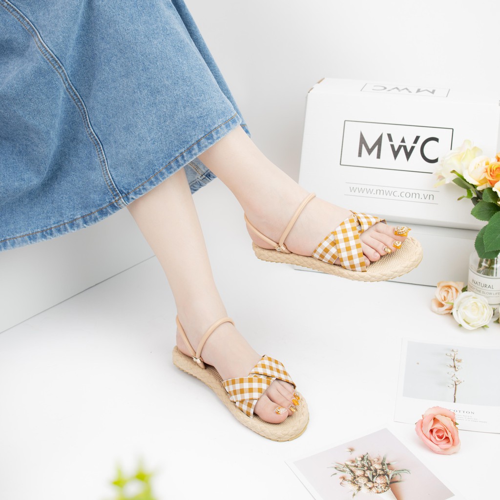 Giày Sandal Nữ MWC Đế Cao Su Quai Ngang Thắt Nơ NUSD- 2785