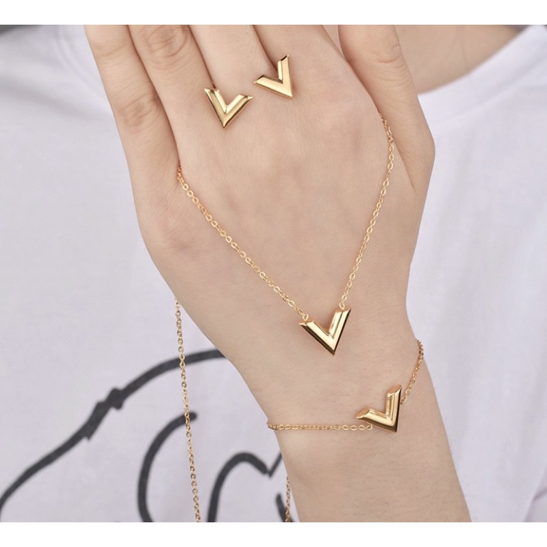 Dây Chuyền Thép Titan Mặt Chữ V Đơn Giản Thời Trang Mới Không Phải Afraid of Water Not Afraid of Swe