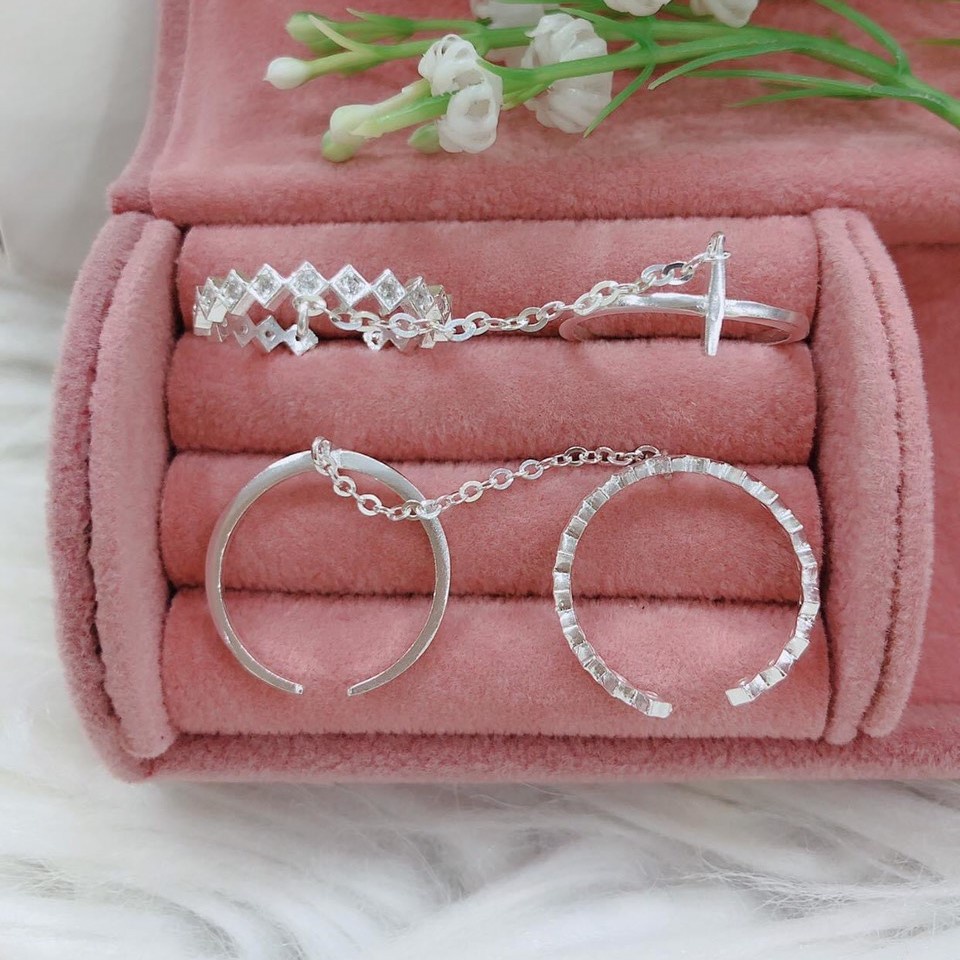 Nhẫn bạc nữ kiểu đôi nối nhau, nhẫn hở free size chất liệu bạc ta sang trọng - Trang sức bạc Evasilver