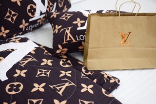 Set Chăn Ga Đũi LV (Ga Gối mỏng + Chăn Hè Trần)-> inbox chọn size