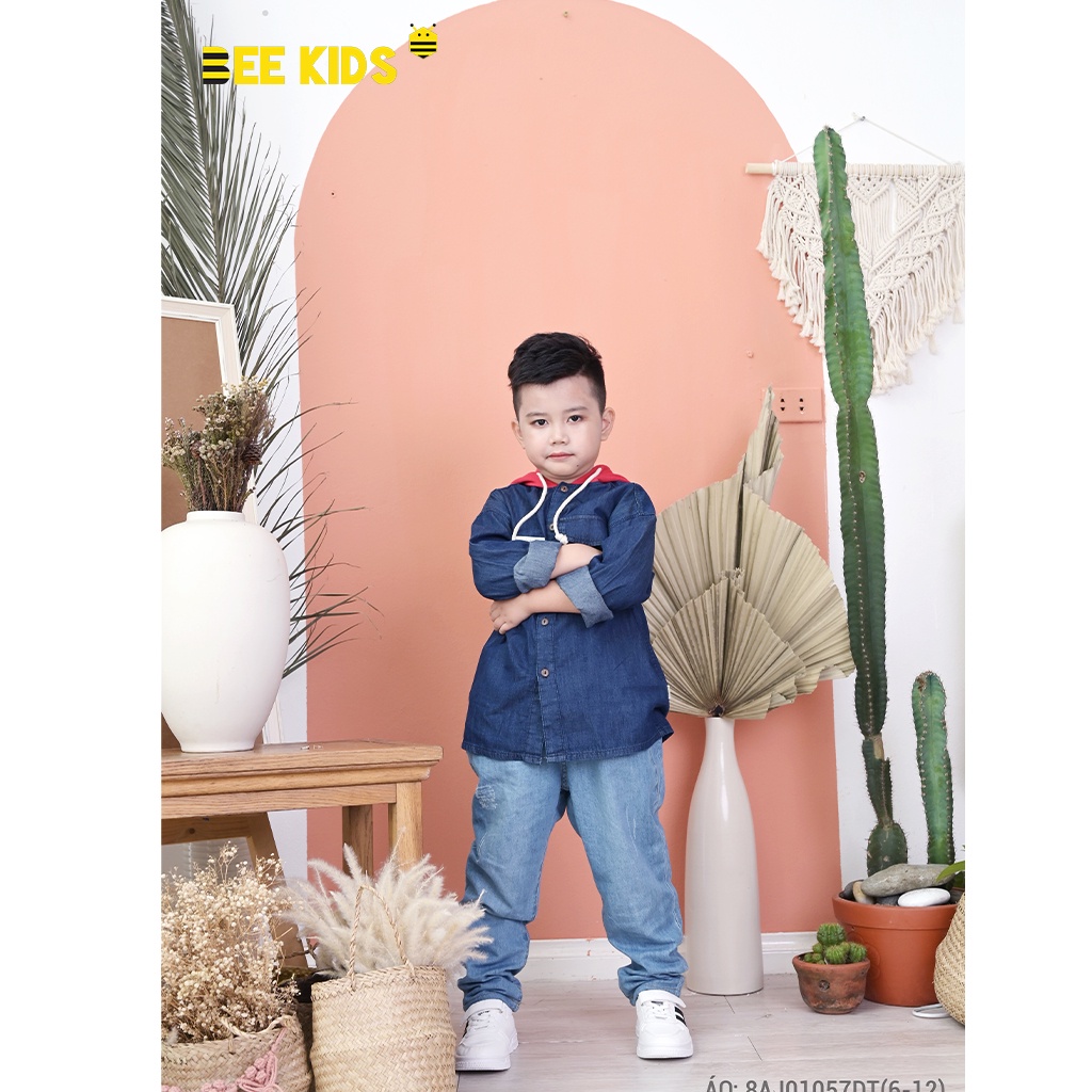 Áo Jean Dài Tay Cho Bé Trai 6-12 Tuổi Bee Kids, Chất Jean Mềm Thấm Hút Mồ Hôi, Phối Mũ Nỉ 8AJ01057DT