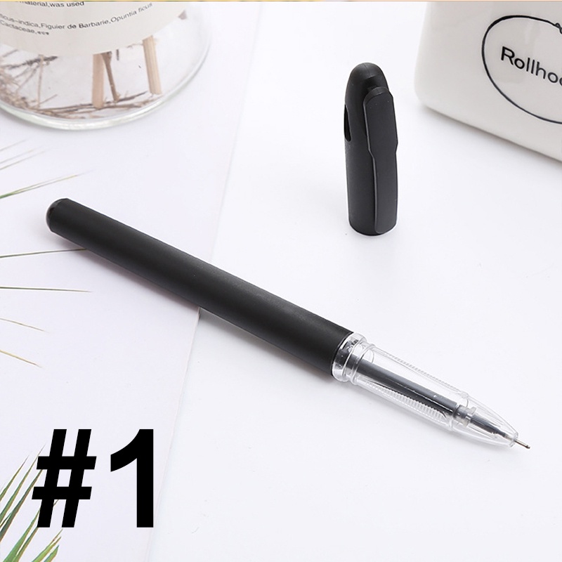 Bút Bi Mực Đen Ngòi 0.5Mm