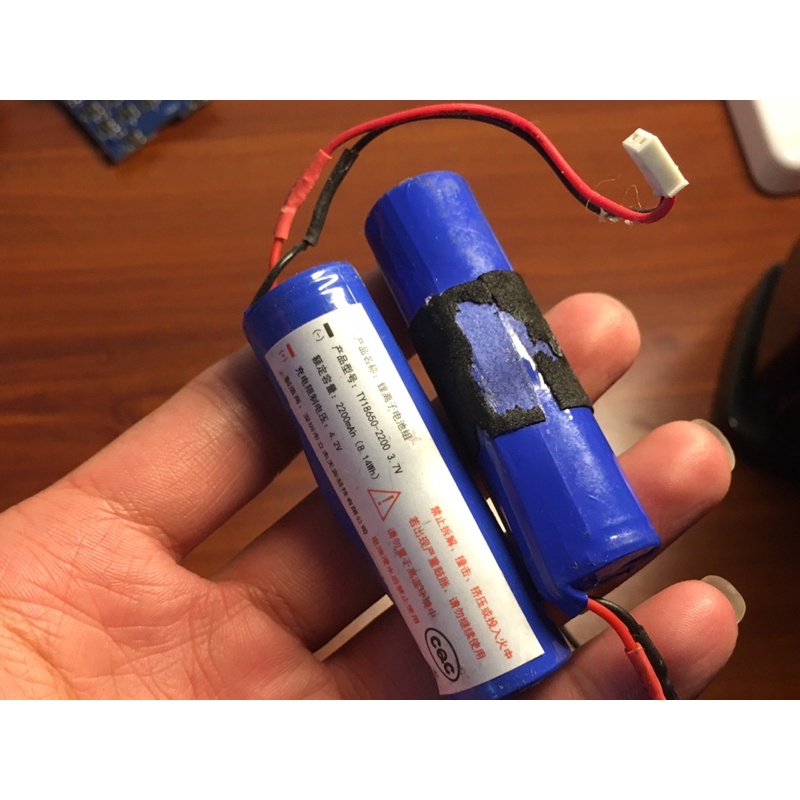 Pin 18650 hàng tháo máy 2200mah 4,2v dòng xả cao
