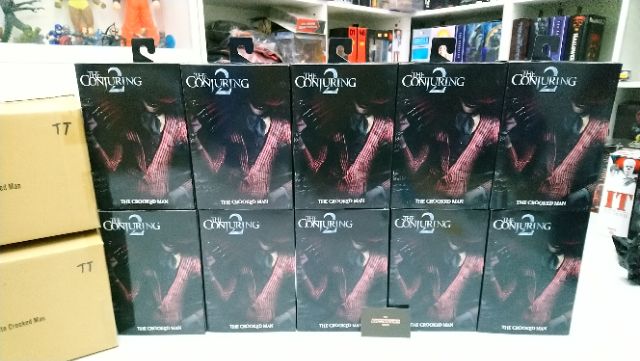 NECA Ultimate Crooked Man có sẵn