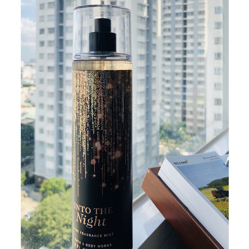 Xịt thơm Into the Night - Body Mist Bath & Body Works