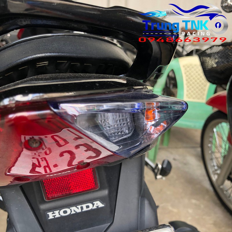 Chụp đèn xi nhan sau air blade thái chính hãng.