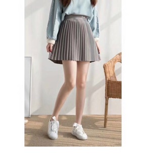 Chân váy xếp ly