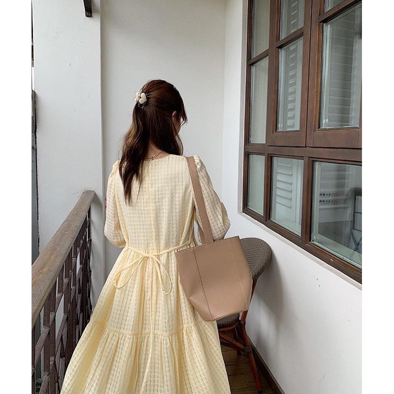 Đầm vàng babydoll dáng dài dễ thương