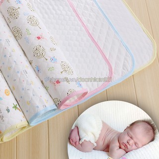 Tấm lót chống thấm cho bé nằm (70 x 50cm, vải cotton mềm dai)