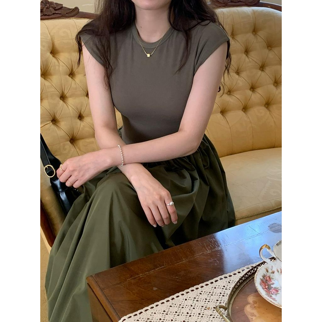 Đầm Sát Nách Cổ Tròn Màu Sắc Thanh Lịch 61599