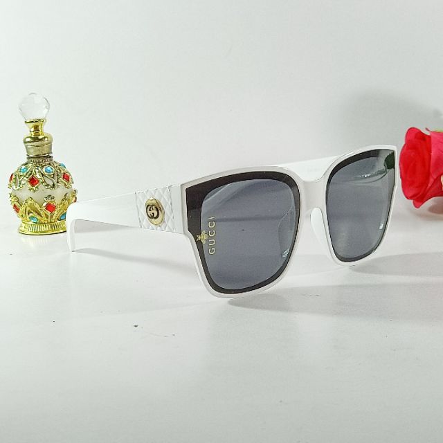 Mắt kính thời trang màu trắng trẻ trung năng động_ bảo hành 12 tháng | BigBuy360 - bigbuy360.vn