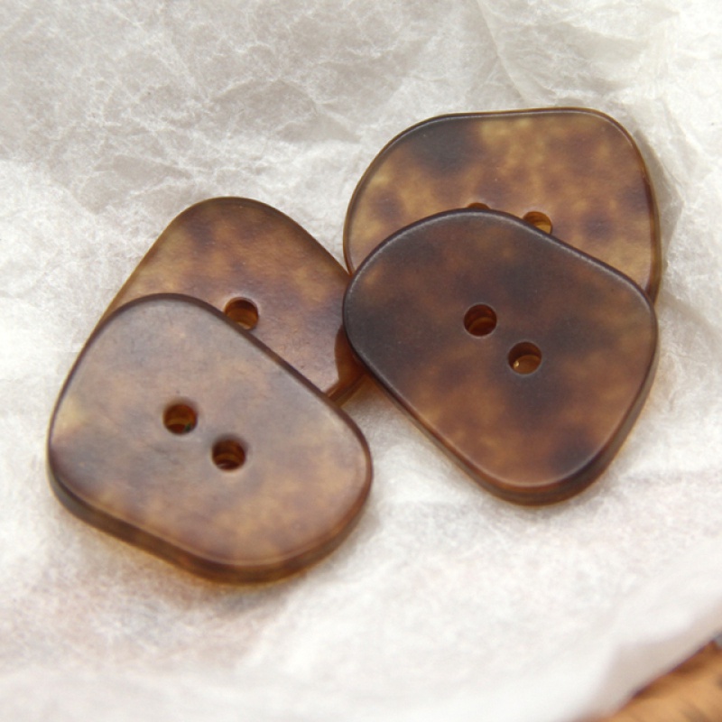 Set 10 nút áo nhựa 2 lỗ trong suốt 19/25/30mm thích hợp để may quần áo