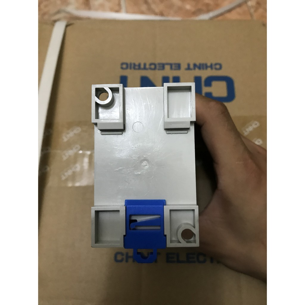 Rơ le bảo vệ XJ3-D bảo vệ nhiều chức năng cao áp ,thấp áp ,bảo vệ pha 3P/380V