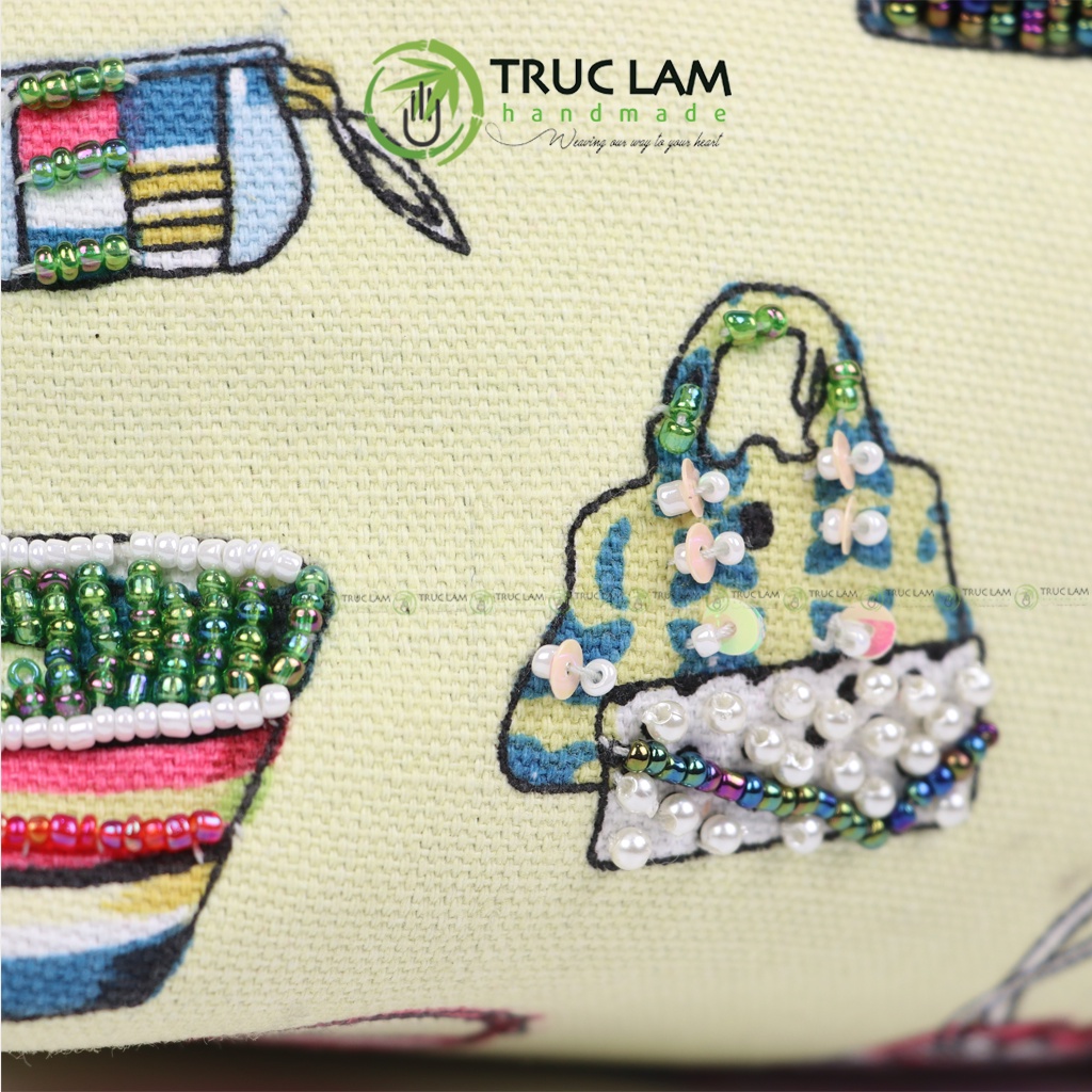 Ví Cầm Tay Túi Đựng Mĩ Phẩm Hình Bán Nguyệt Có Quai Xách Thêu Cườm Thủ Công - Trúc Lâm Handmade