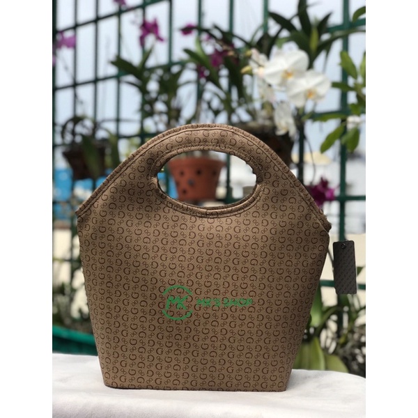 TÚI CẦM TAY GUESS JUNCTION TRAVEL MÀU MOCHA