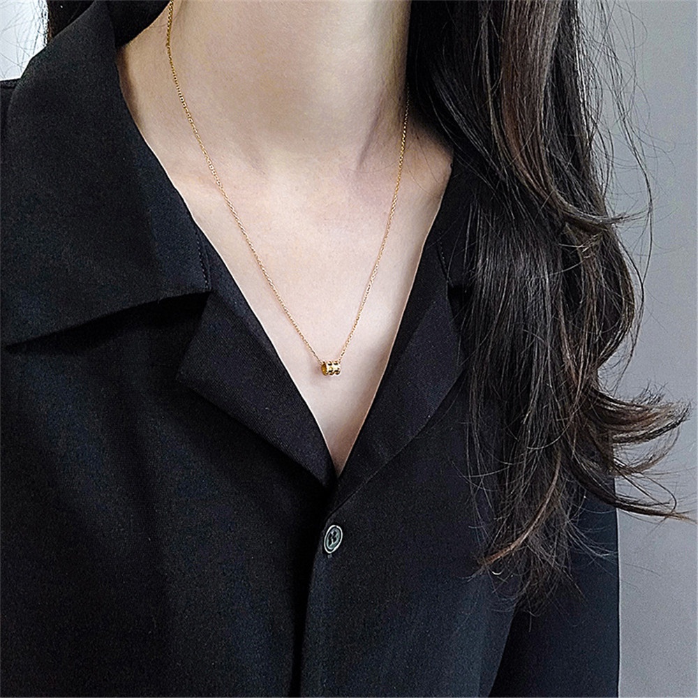 Vòng cổ may mắn đính đá kim cương thời trang