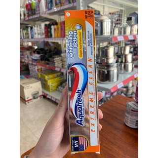 Kem Đánh Răng Aquafresh Whitening Action Extreme Clean Mỹ 158.7g - Hàng Chuẩn