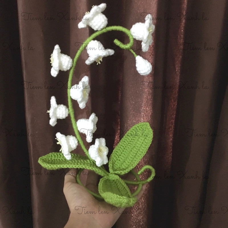 Đèn ngủ hoa linh lan bằng len handmade