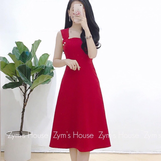 Đầm Zym’s house