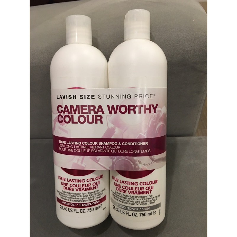 Bộ gội xả Tigi Trắng Camera Worthy Colour có đến 3 tầng hương thơm | BigBuy360 - bigbuy360.vn