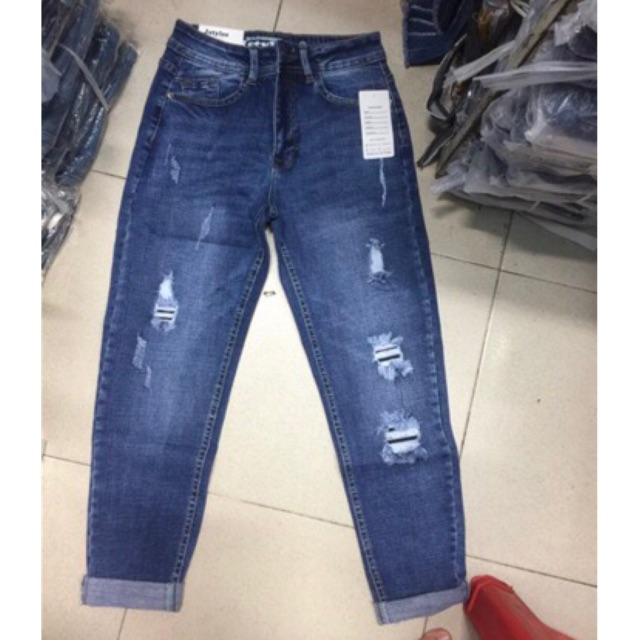 Quần baggy rách