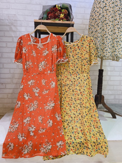 Váy hoa nhí cổ vuông viền ren ngắn tay màu mới Vintage style🌸 Hàng Quảng Châu