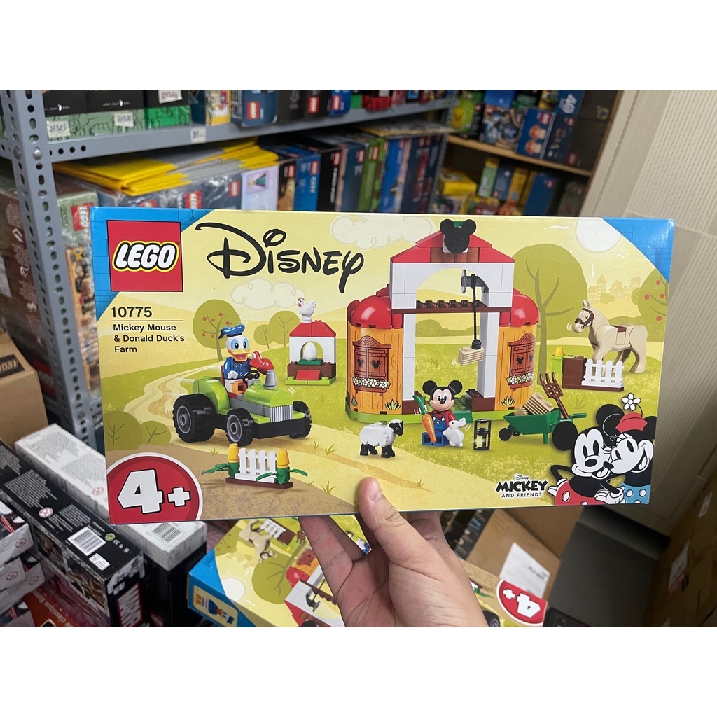 - LEGO 10775 - Disney - Mickey Mouse & Donald Duck's Farm - Nông trại của Mickey và Donald [CHÍNH HÃNG]
