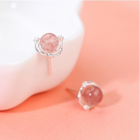 Đôi Khuyên Tai Hình Trái Dâu Tây Bằng Đá Thạch Anh Cao Cấp 925 Dành Cho Nữ