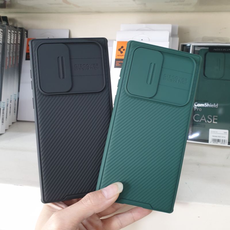 Ốp lưng Galaxy S22 Ultra Nillkin Camshield bảo vệ Camera - Hàng Chính Hãng