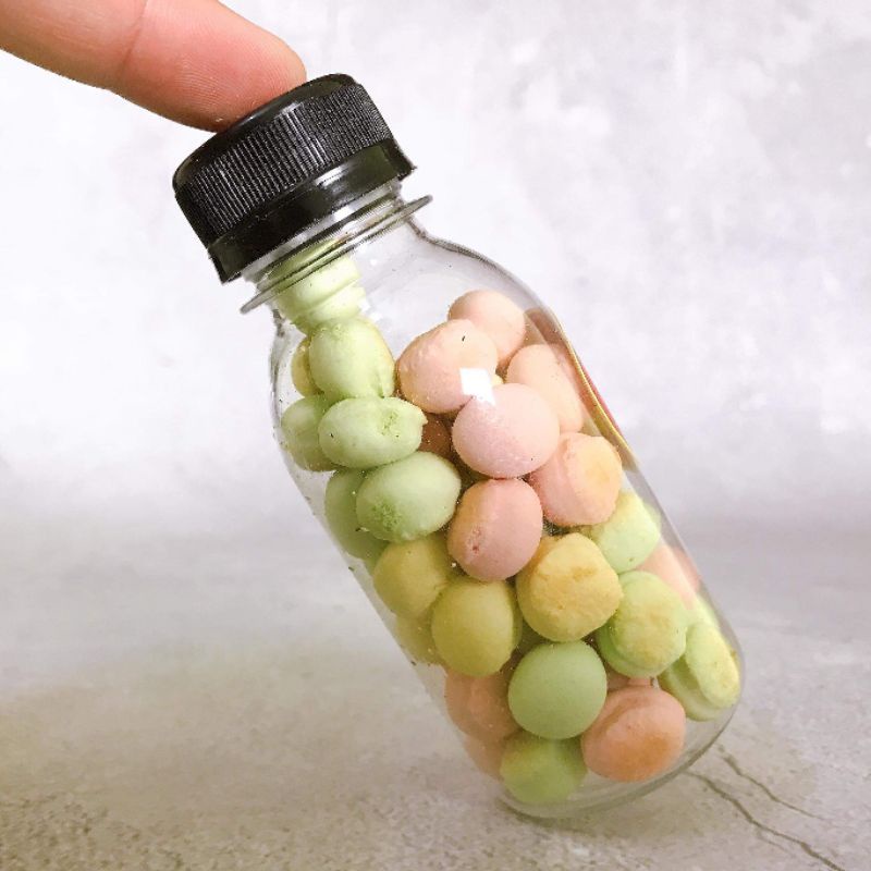 Thức ăn Bánh sữa thơm cho hamster.