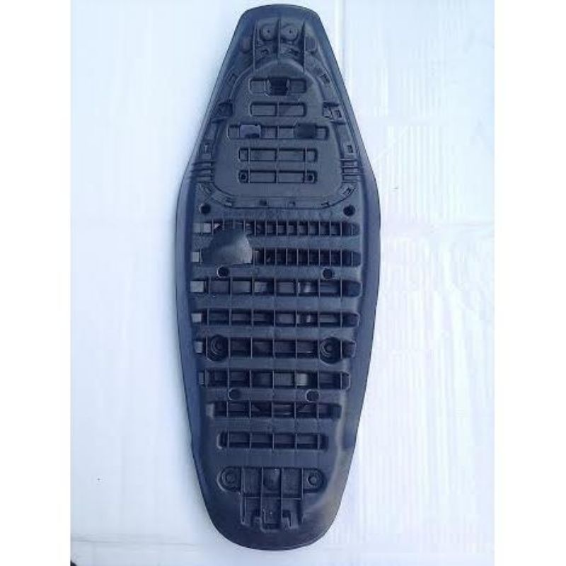 Đế nhựa yên xe wave s110