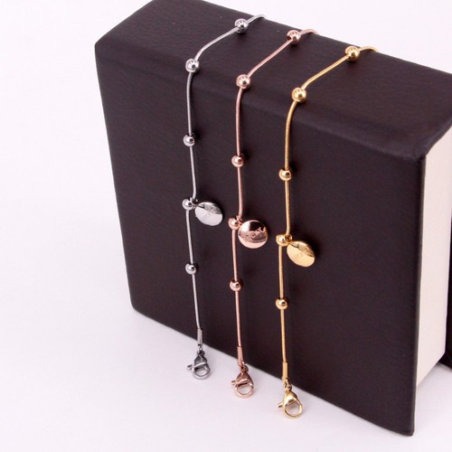 Lắc Tay Sợi Mì Mặt Tròn Khắc Chữ Lucky Titan Ko Đen TT 3246