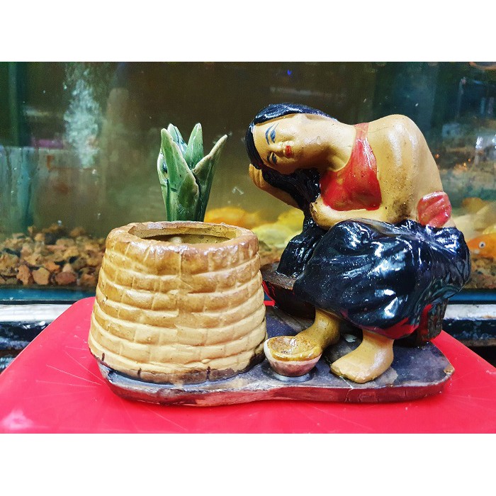 CÔ TẤM TRANG TRÍ HỒ CÁ NON BỘ 15X9X14CM