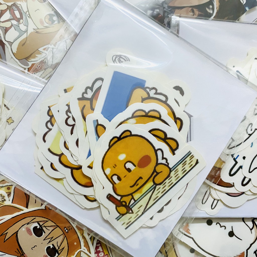 Sticker chú ong QooBee dán trang trí laptop, máy tính bỏ túi, vali, điện thoại, đàn ghita, hộp bút,đt,...