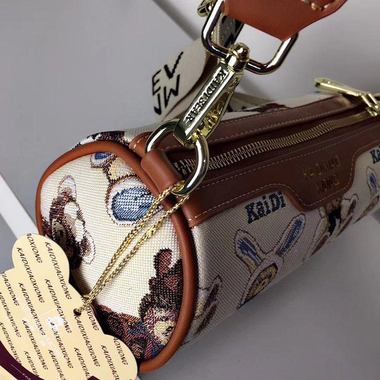 Túi Đeo Chéo Hình Trụ Cỡ Lớn In Họa Tiết Hoạt Hình Phong Cách Cổ Điển Thời Trang