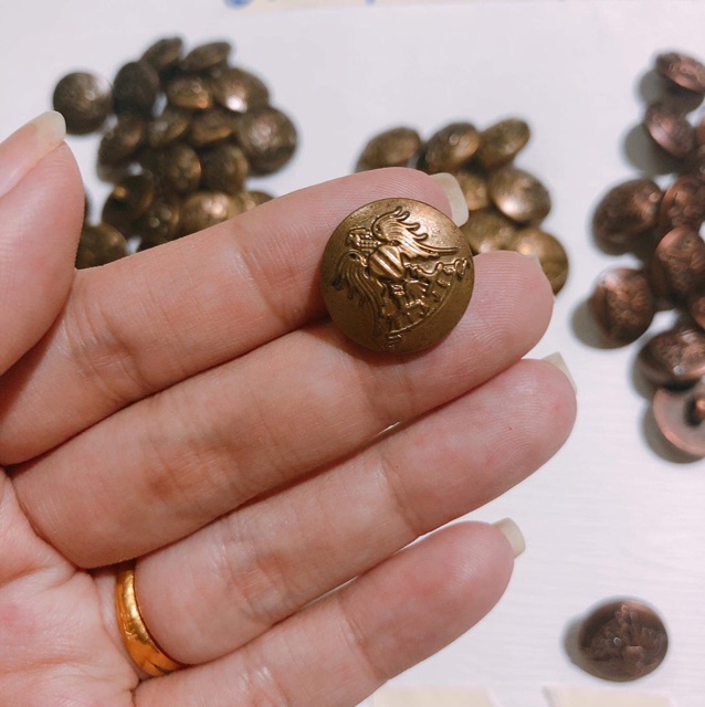 10 Nút Ao,Khuy áo,cúc áo huy hiệu 3 màu