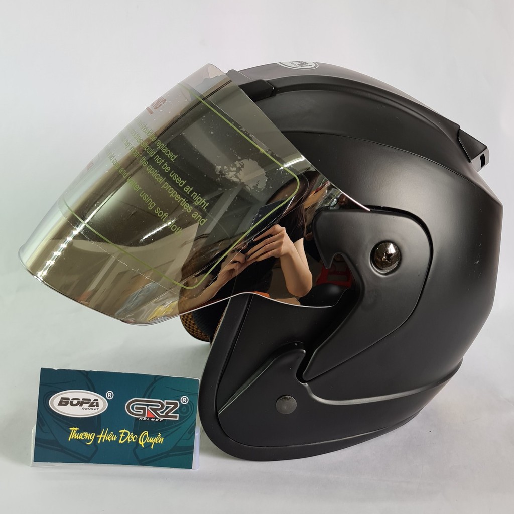 Mũ bảo hiểm bọ cạp đen trơn BOPA HELMET kiểu dáng thể thao