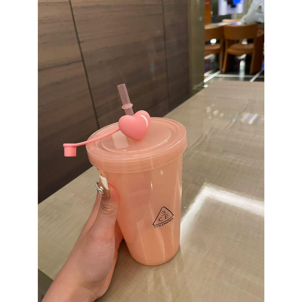 Bình Nước 3CE Hồng Pastel Kèm Ống Hút Nắp Trái Tim - OrderChinaTanGoc