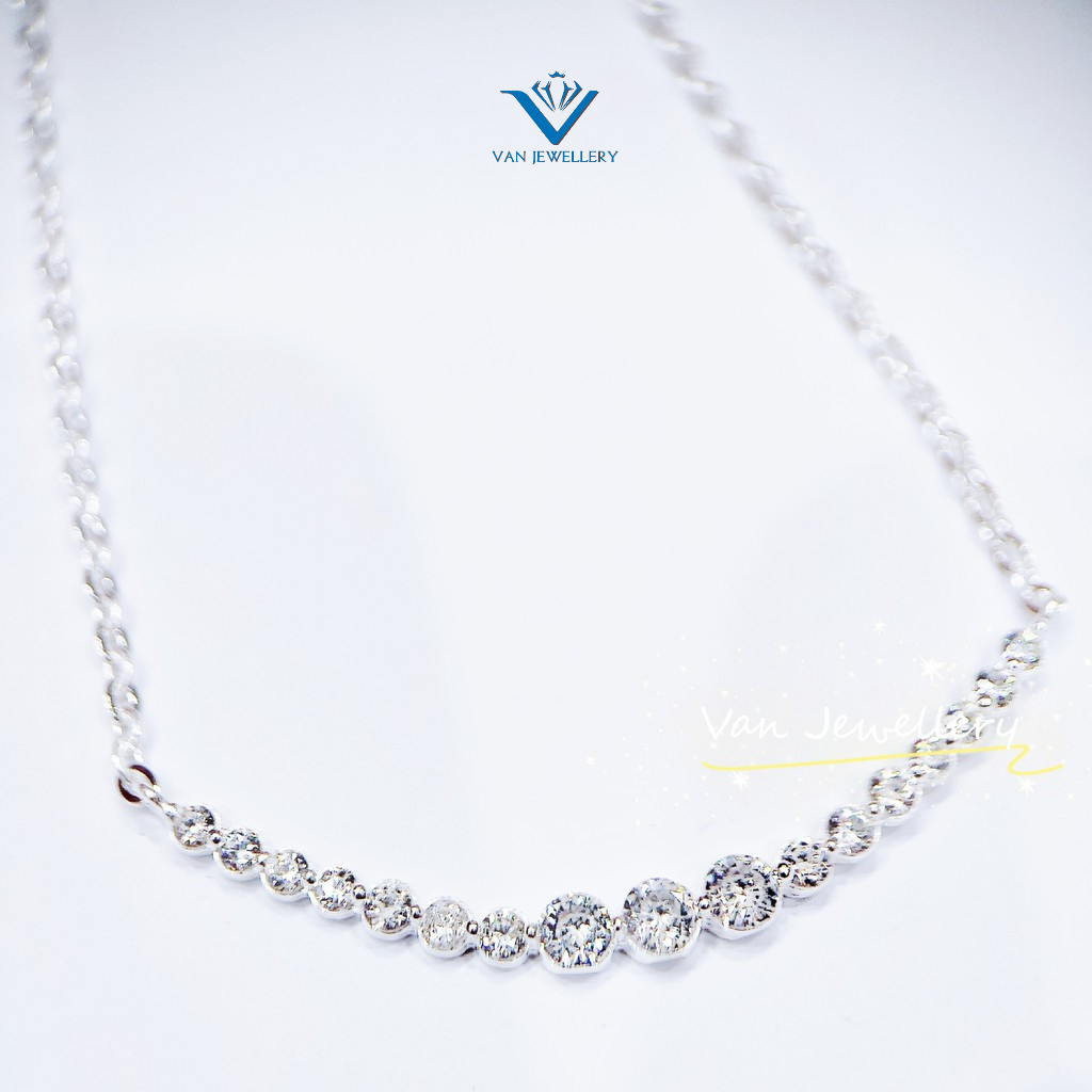 Dây chuyền bạc một hàng đá trắng nhỏ lấp lánh (trong bộ mặt cười dễ thương)