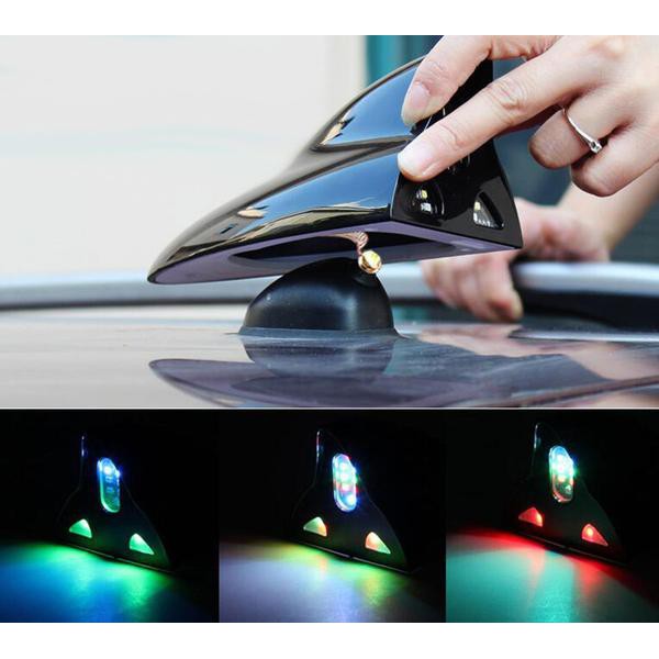 Ăng ten vây cá oto có đèn led chạy bằng năng lượng mặt trời