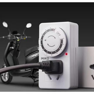 Ổ cắm hẹn giờ cơ công suất 10A/220V (có loại 2 chân hoặc 3 chân cắm)