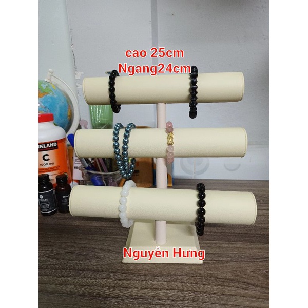 Trụ trưng vòng 3 tầng bằng da