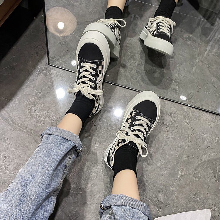 Giày thể thao nữ SIÊU HOT, Mẫu sneaker họa tiết caro, nâng đế 3,5cm SIÊU ĐỈNH