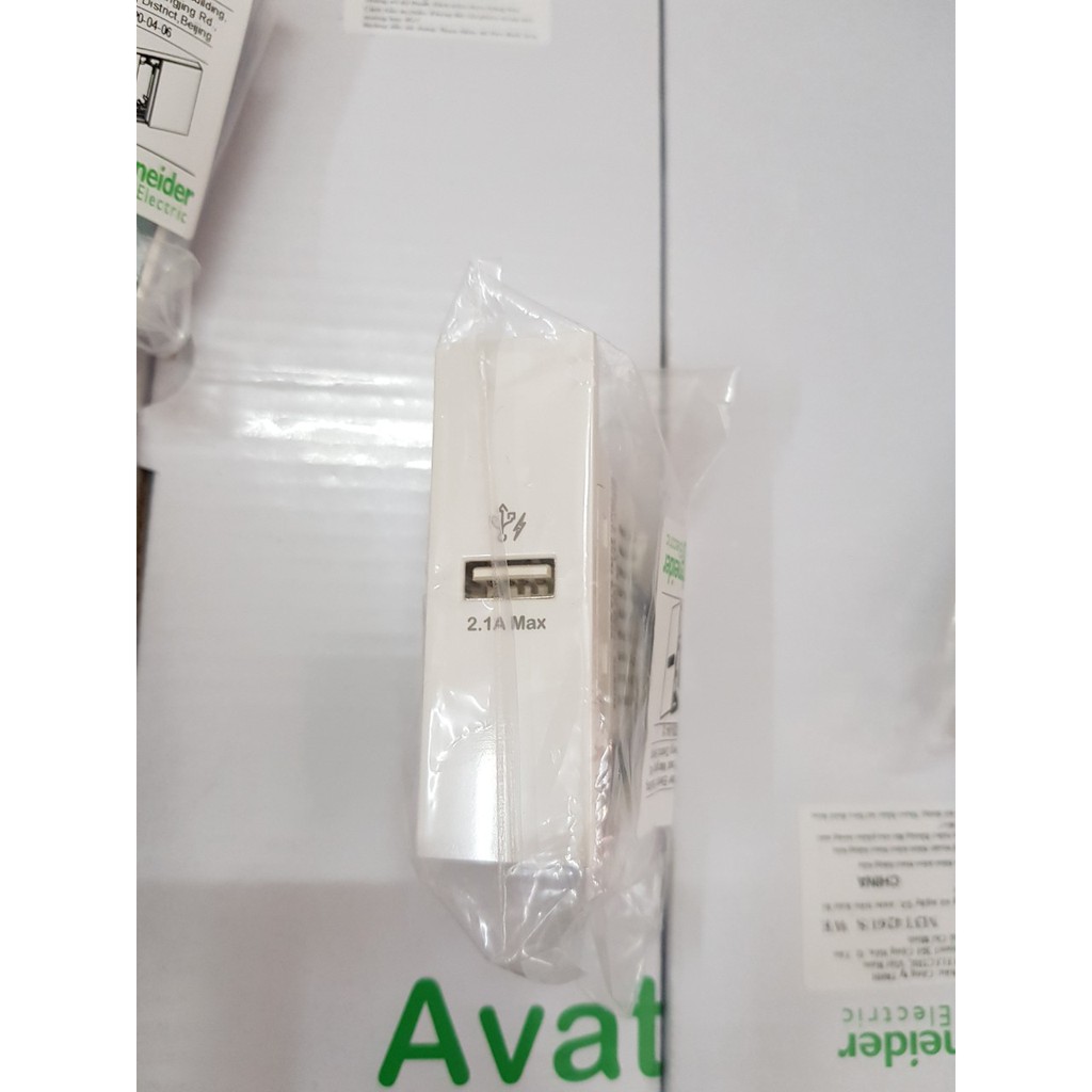 Ổ cắm USB Size-S - avataron-A- schneider chuẩn chính hãng