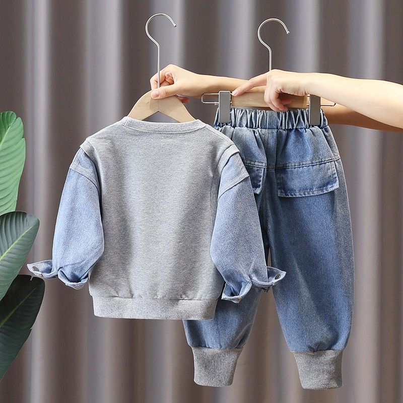 Set áo quần kiểu dáng thể thao cho bé trai