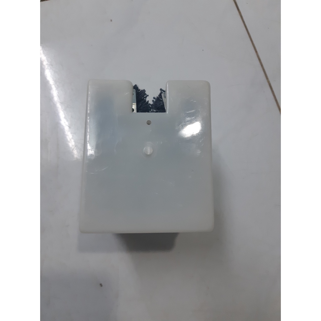 Hộp dầu thang máy